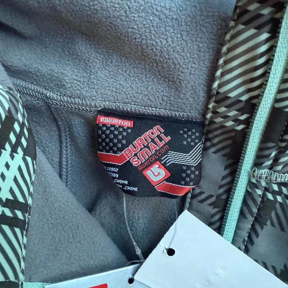NWT Burton Grey and Mint Plaid Snowboard Jacket size: Small